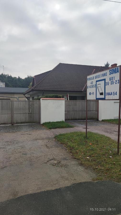 Pokoje Goscinne Sonia Tuszyn Dış mekan fotoğraf